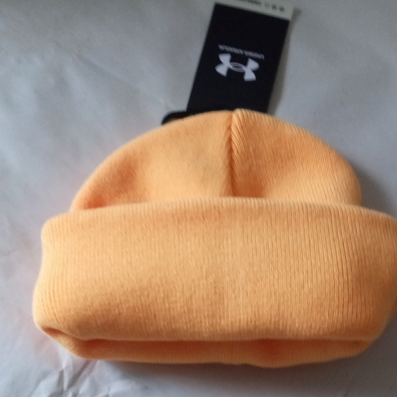 UNDER Armour Women's Fluorescent Orange & Yellow Cuffed Coldest Weather Beanie - Picture 3 of 7